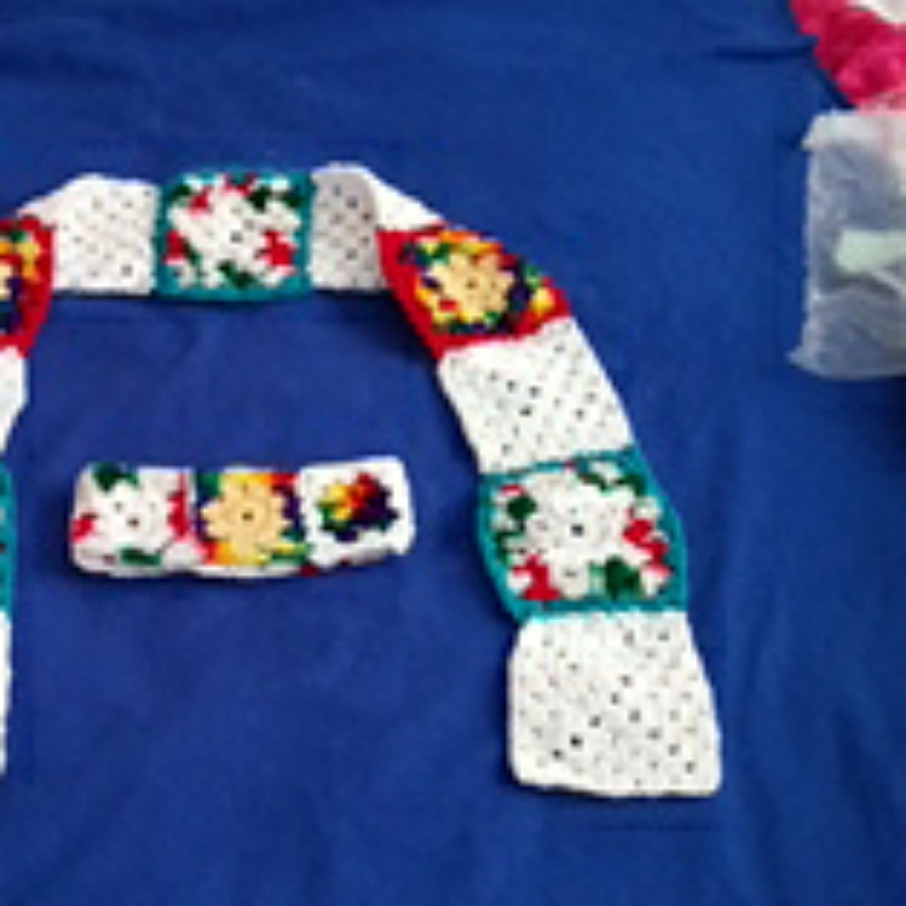 Scarf and headwear set